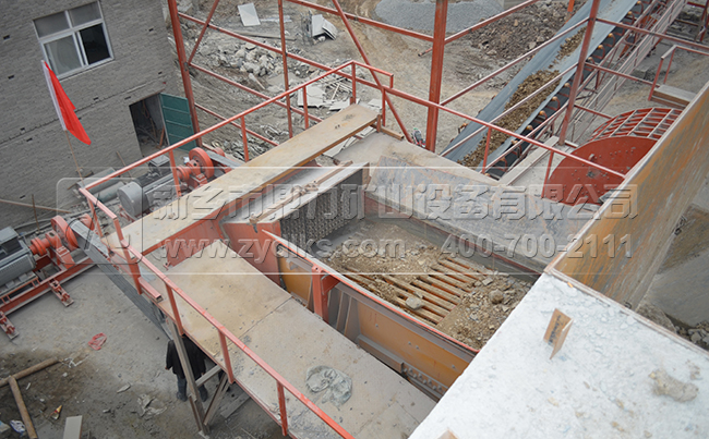 振動(dòng)給料機(jī)