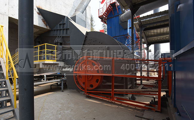 石料生產(chǎn)線(xiàn)破碎機(jī) 石料生產(chǎn)線(xiàn)破碎機(jī)