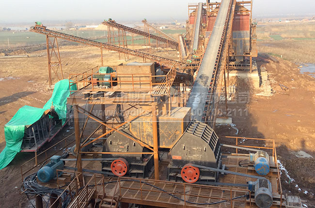 錘式破碎機(jī)安注意事項(xiàng) 錘式破碎機(jī)安注意事項(xiàng)