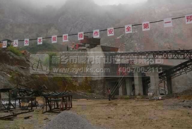 湖北咸寧時(shí)產(chǎn)400噸石料生產(chǎn)線 湖北咸寧時(shí)產(chǎn)400噸石料生產(chǎn)線