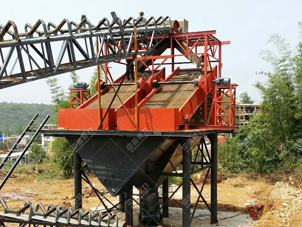 礦山圓振動(dòng)篩 礦山圓振動(dòng)篩