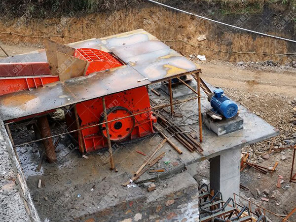 錘式破碎機(jī)