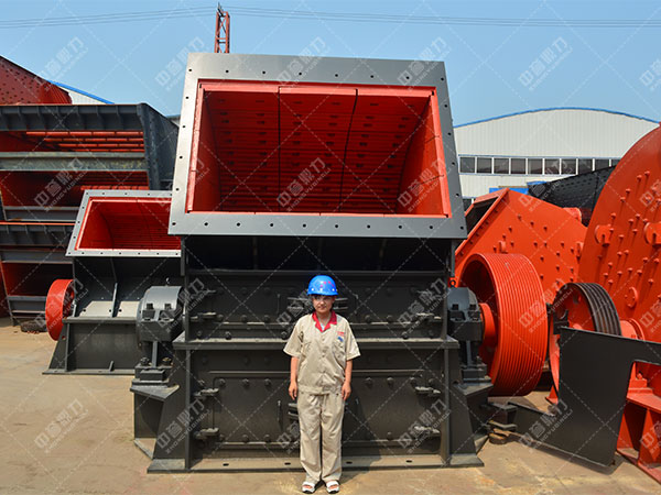 pc大型錘式破碎機
