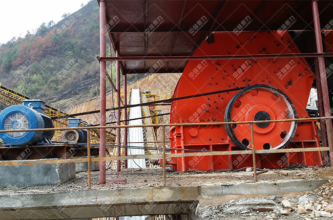 �F����Դ���ĕr�a(ch��n)1200��ɰʯ���a(ch��n)��չʾ�D