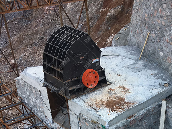 石灰?guī)r錘式打砂機(jī)