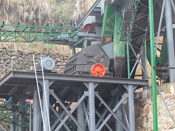 時(shí)產(chǎn)1500噸砂石生產(chǎn)線(xiàn)