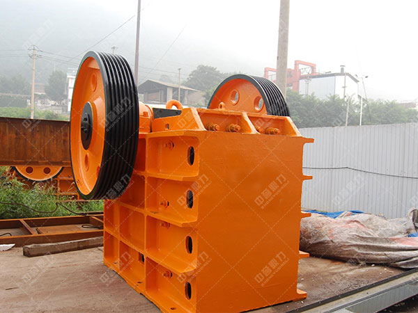 顎式破碎機(jī)