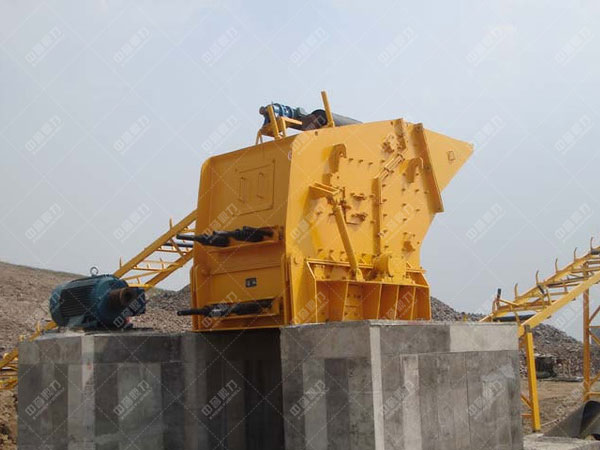 反擊式破碎機(jī)