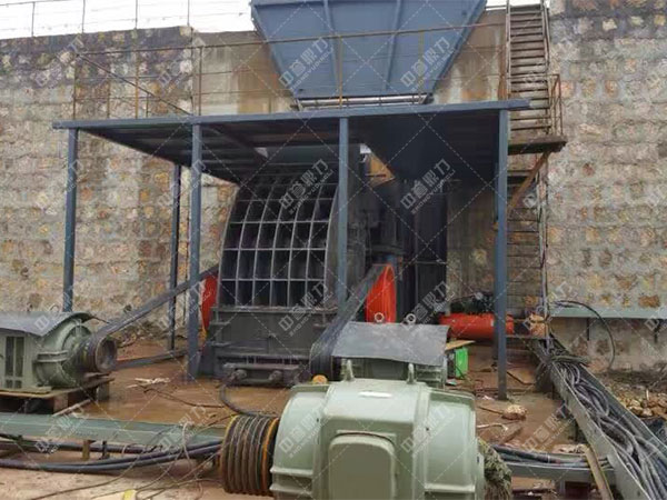 新式碎石機(jī)