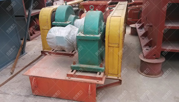 雙輥破碎機(jī) 雙輥破碎機(jī)