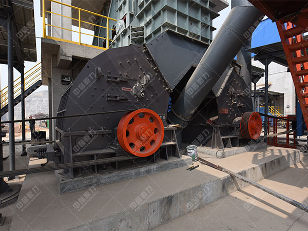 單段錘式反擊破碎機(jī)