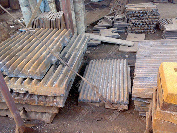 pe粉碎機(jī)襯板