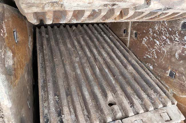 pe粉碎機(jī)襯板